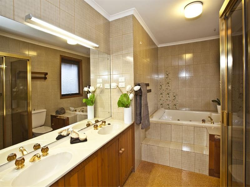 7 Dunbar Close, Wheelers Hill VIC 3150