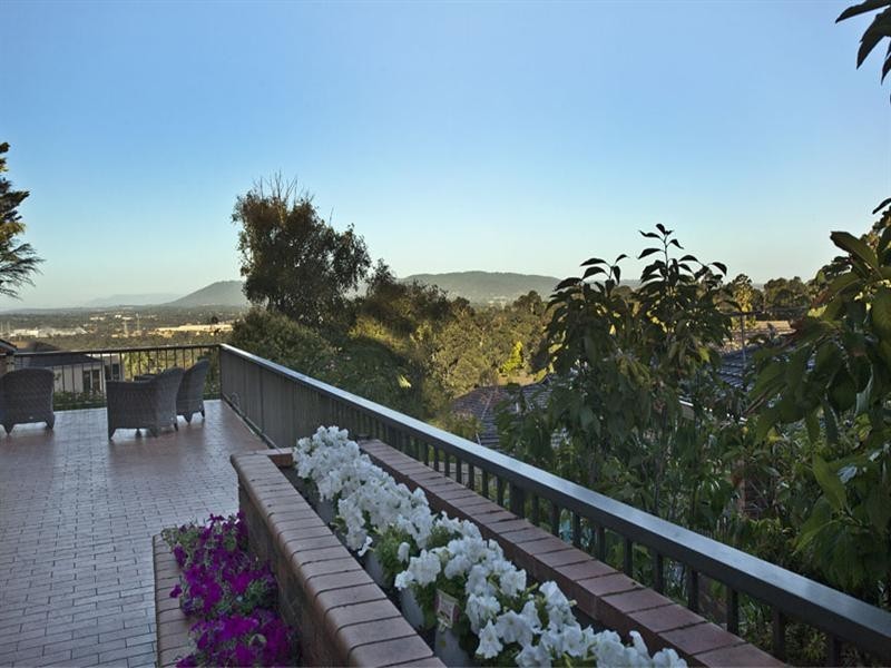 7 Dunbar Close, Wheelers Hill VIC 3150