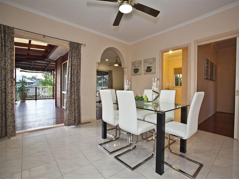 41 Pepperell Avenue, Glen Waverley VIC 3150