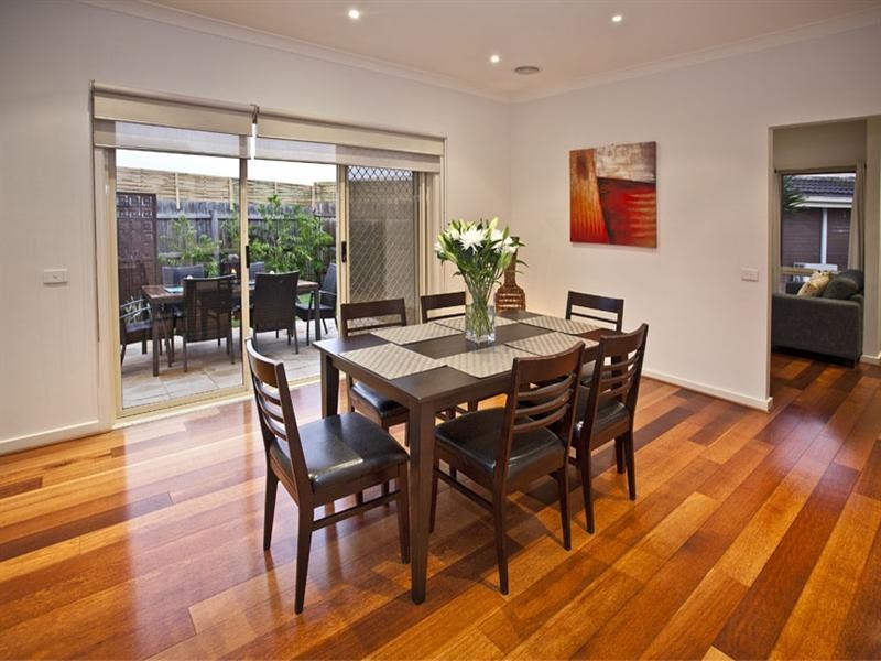 2/9 Jeanette Court, Mulgrave VIC 3170