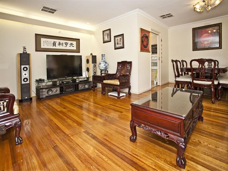 27 Charlotte Street, Glen Waverley VIC 3150