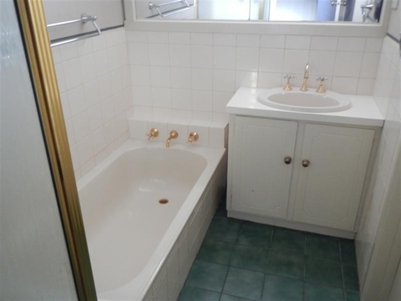 25 Rupert Drive, Mulgrave VIC 3170