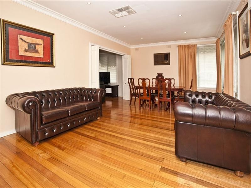 5 Cootamundra Drive, Wheelers Hill VIC 3150