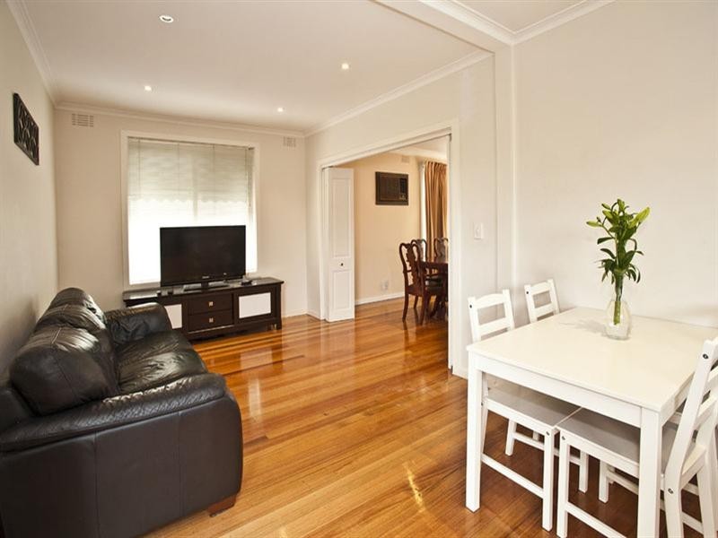 5 Cootamundra Drive, Wheelers Hill VIC 3150