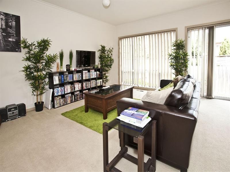 25 The Quadrangle, Glen Waverley VIC 3150