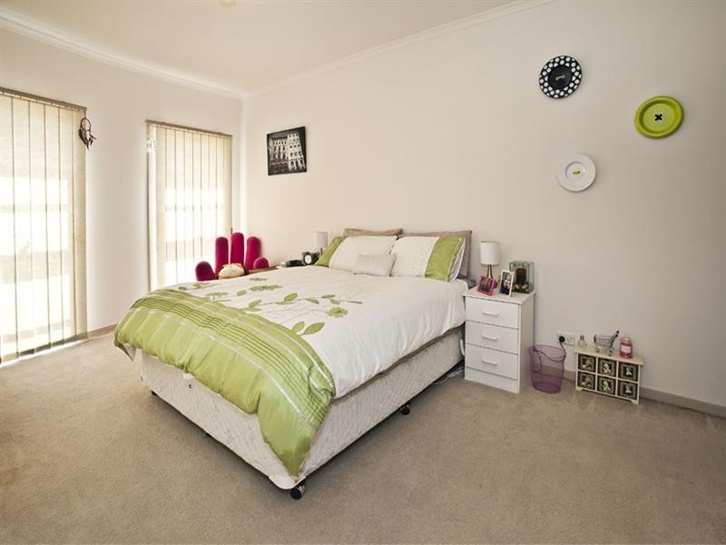 25 The Quadrangle, Glen Waverley VIC 3150