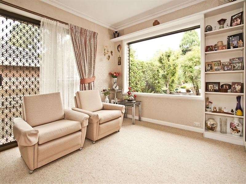 8 Lilian Street, Glen Waverley VIC 3150