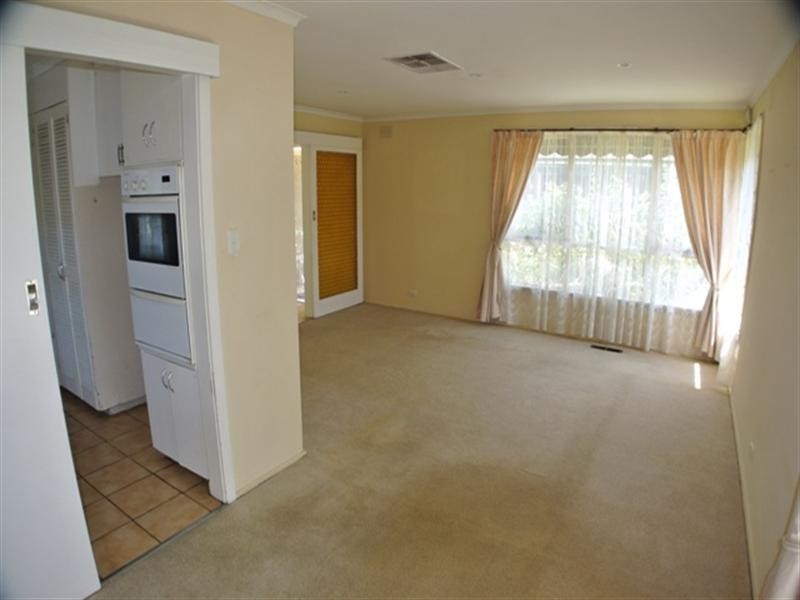 24 Mackellar Avenue, Wheelers Hill VIC 3150