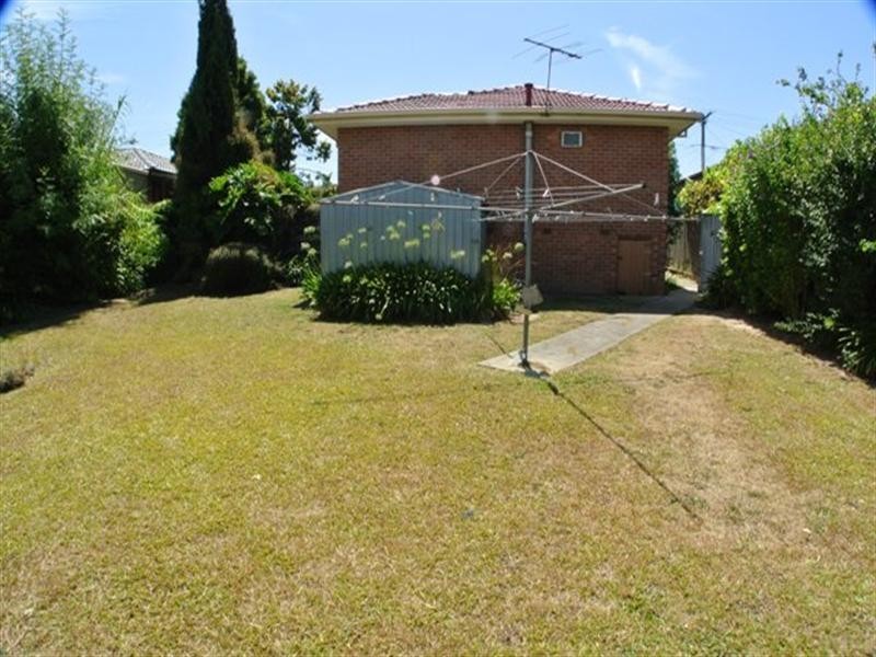 24 Mackellar Avenue, Wheelers Hill VIC 3150