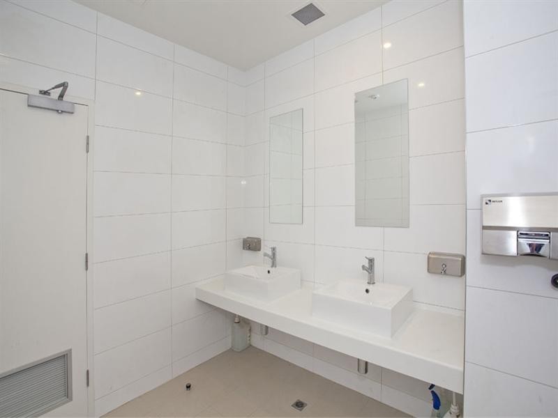 8/39 Kingsway, Glen Waverley VIC 3150