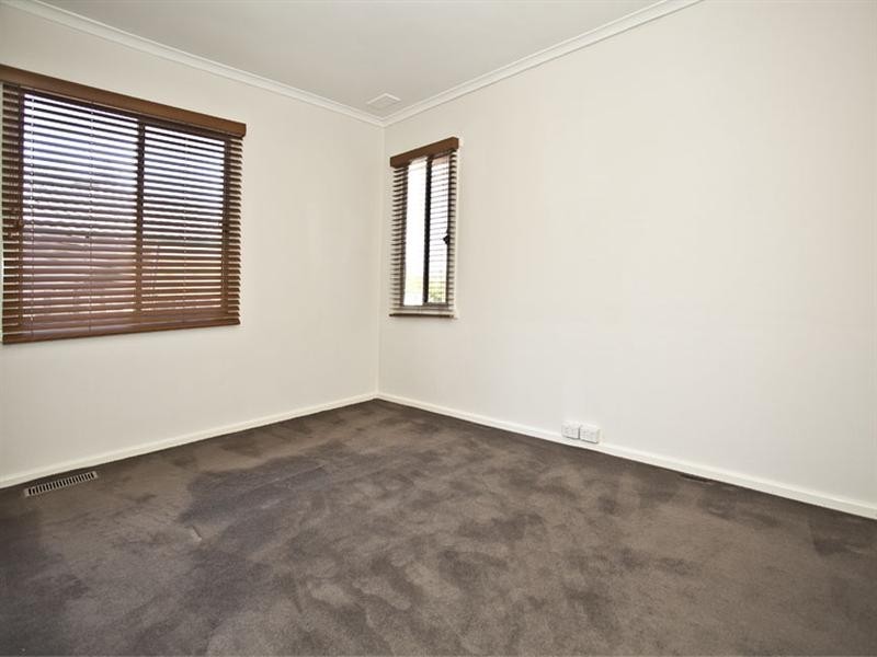 1/14 Melinga Crescent, Chadstone VIC 3148