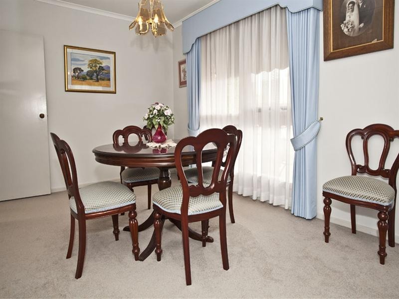 49 Atheldene Drive, Glen Waverley VIC 3150