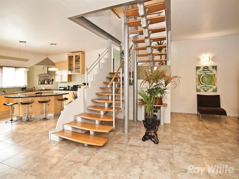 41 Montbrae Circuit, Narre Warren North VIC 3804