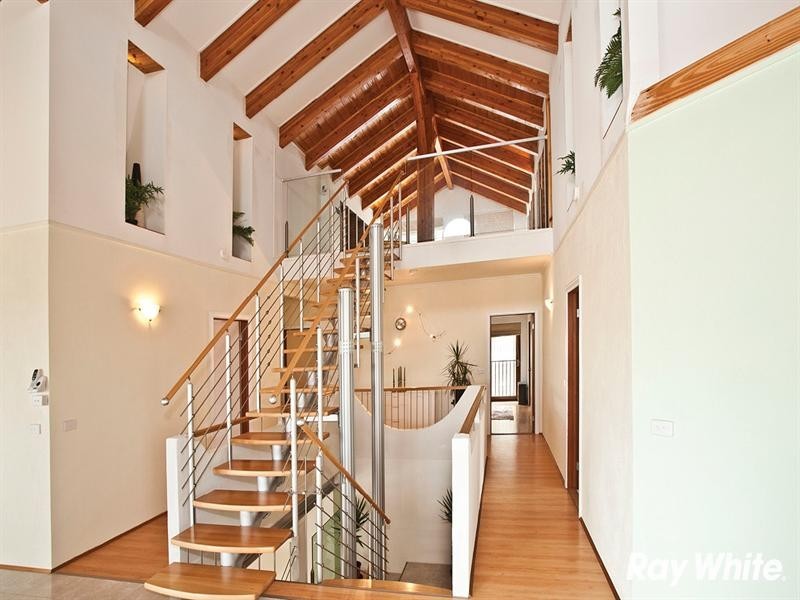 41 Montbrae Circuit, Narre Warren North VIC 3804