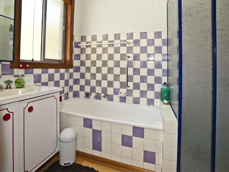 1 Arianne Road, Glen Waverley VIC 3150