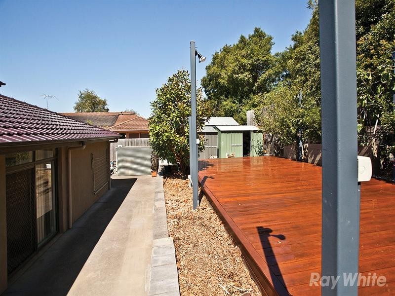 25 Ivanhoe Street, Glen Waverley VIC 3150