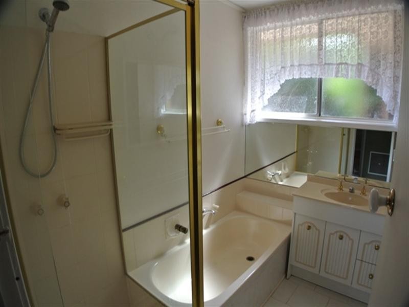 31 Saniky Street, Notting Hill VIC 3168