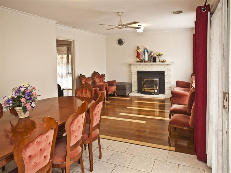 8A Pach Road, Wantirna South VIC 3152