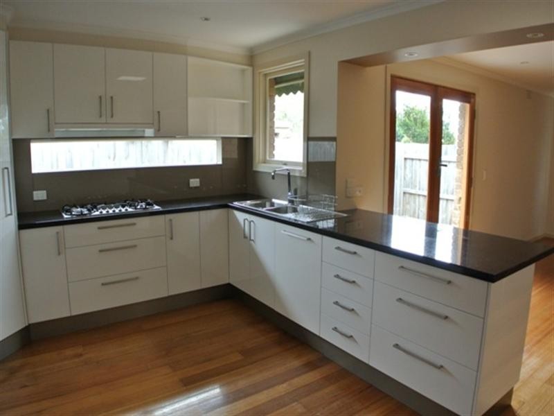 19 Leatherwood Crescent, Wheelers Hill VIC 3150