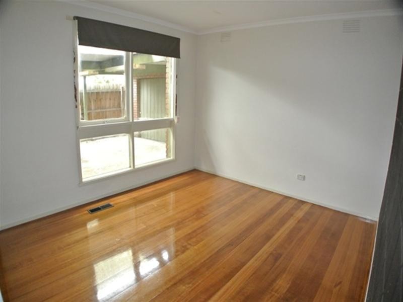 19 Leatherwood Crescent, Wheelers Hill VIC 3150