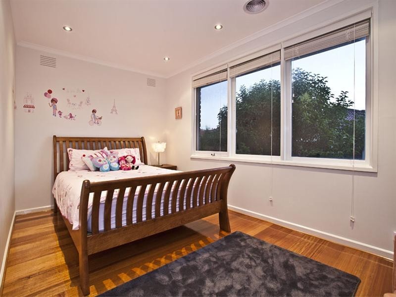 9 Ovens Court, Dandenong North VIC 3175