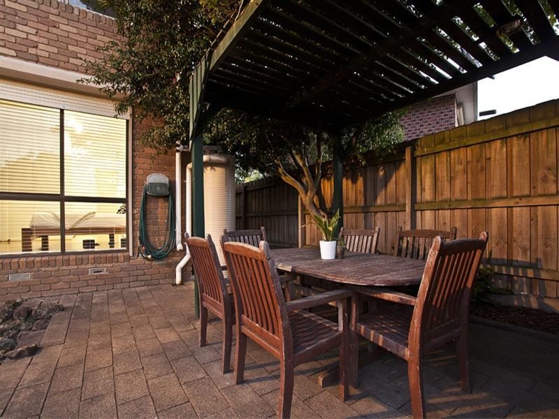 9 Ovens Court, Dandenong North VIC 3175