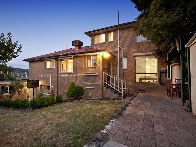 9 Ovens Court, Dandenong North VIC 3175