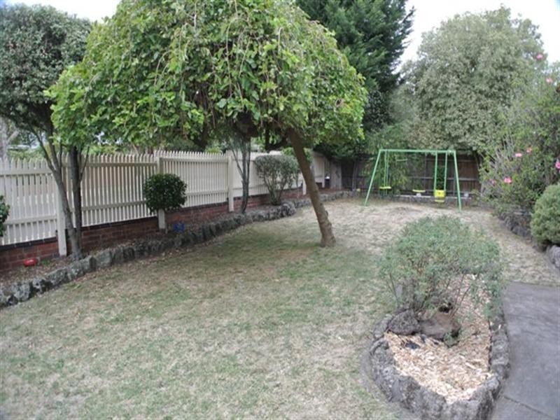 1/10 Rob Roy Street, Glen Waverley VIC 3150