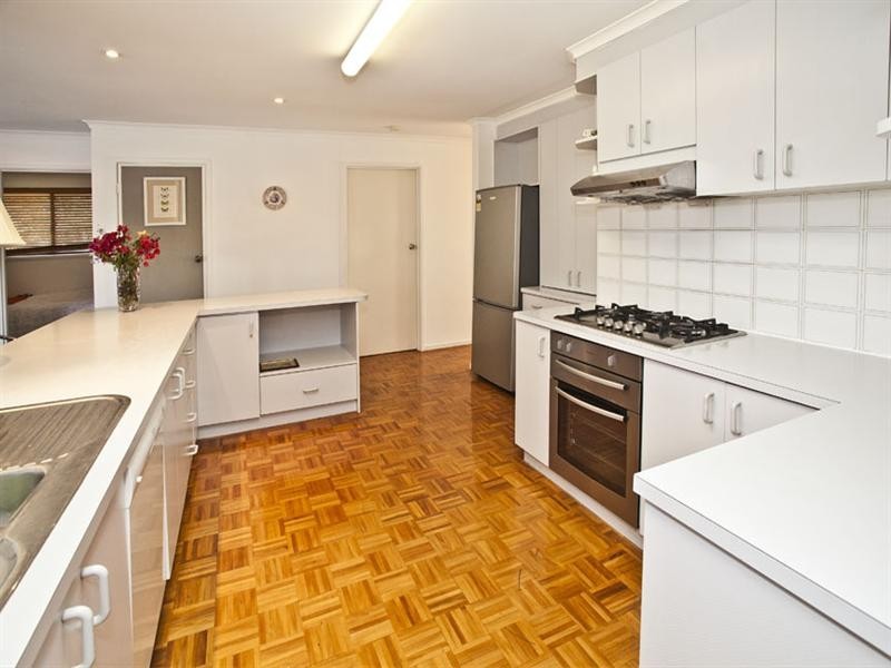 4 Weron Court, Vermont South VIC 3133