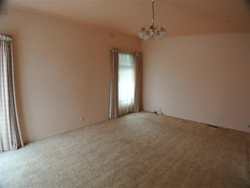 9 Garrisson Drive, Glen Waverley VIC 3150