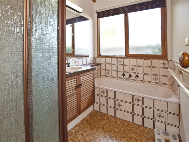 3 St Georges Court, Glen Waverley VIC 3150