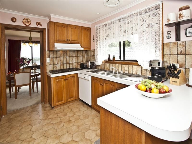 13 Miners Court, Mulgrave VIC 3170