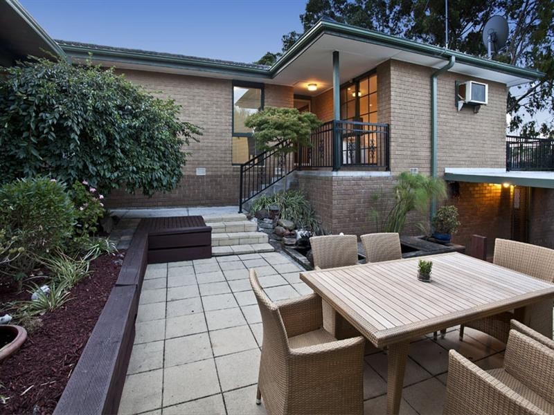 11 Rata Street, Wheelers Hill VIC 3150