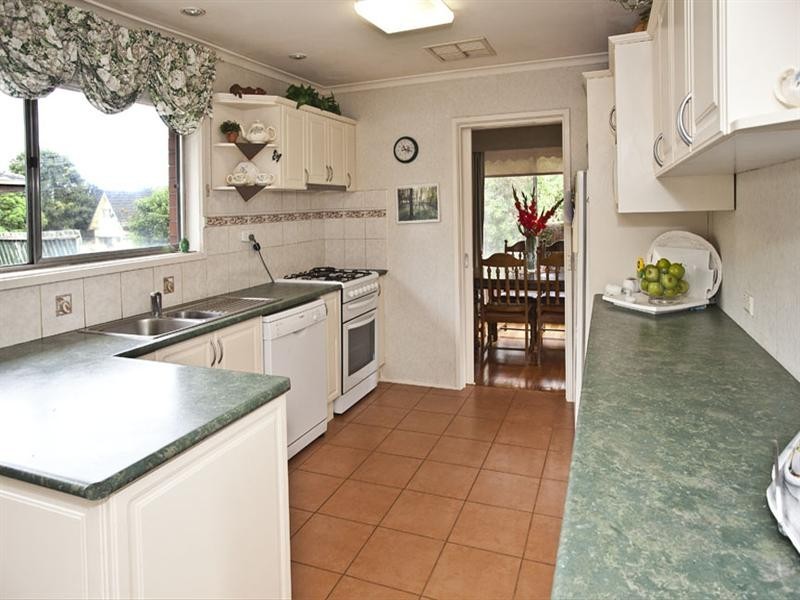 30 Windella Crescent, Glen Waverley VIC 3150