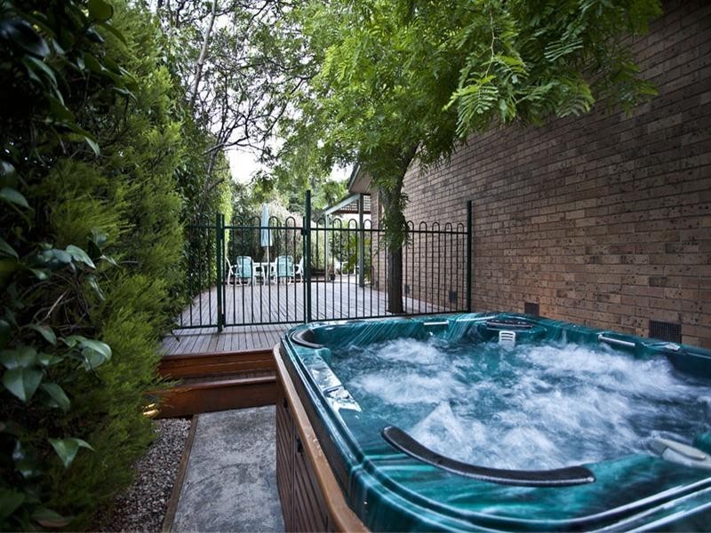 48 Jolimont Avenue, Mulgrave VIC 3170