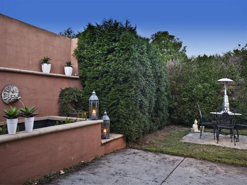 46 Rawdon Hill Drive, Dandenong North VIC 3175