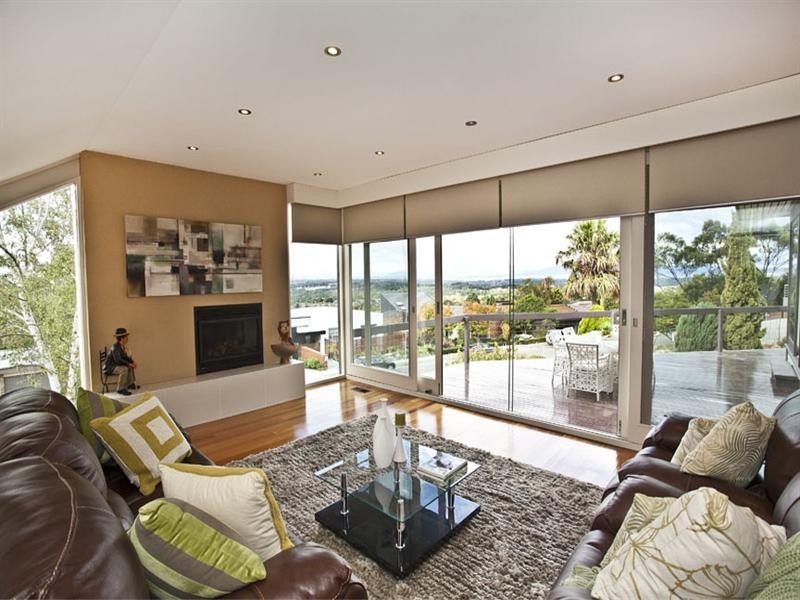 4 Stirling Crescent, Glen Waverley VIC 3150