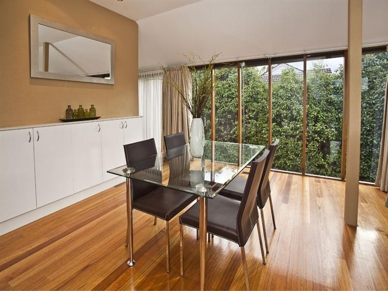 4 Stirling Crescent, Glen Waverley VIC 3150