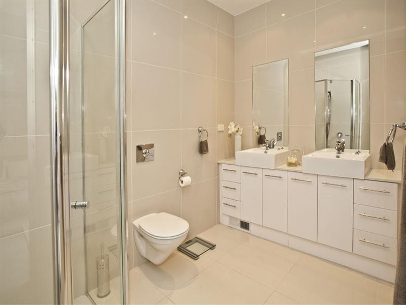 4 Stirling Crescent, Glen Waverley VIC 3150