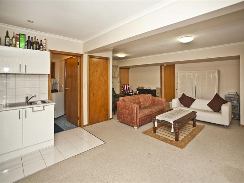 4 Stirling Crescent, Glen Waverley VIC 3150