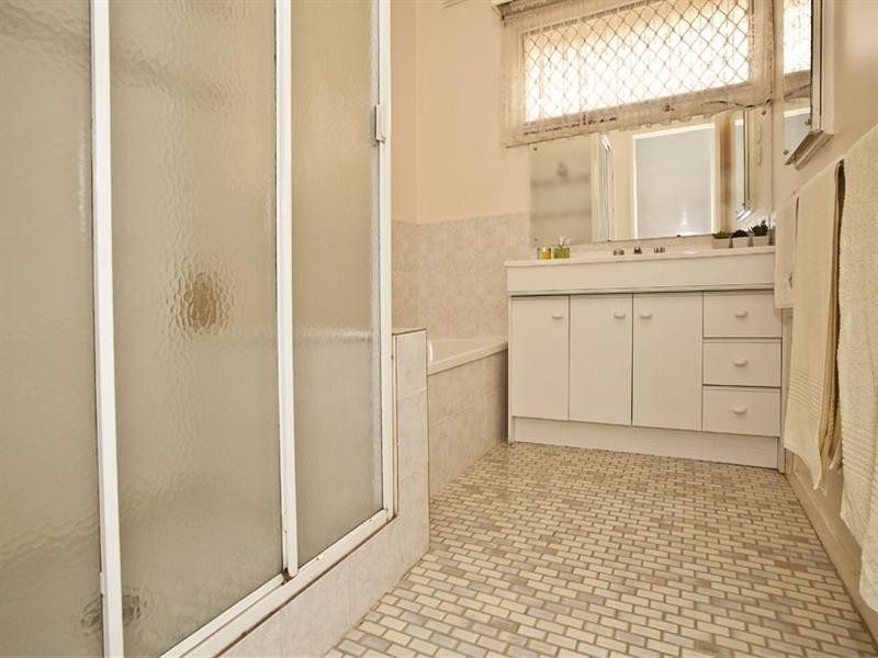 8 Settlers Court, Vermont South VIC 3133