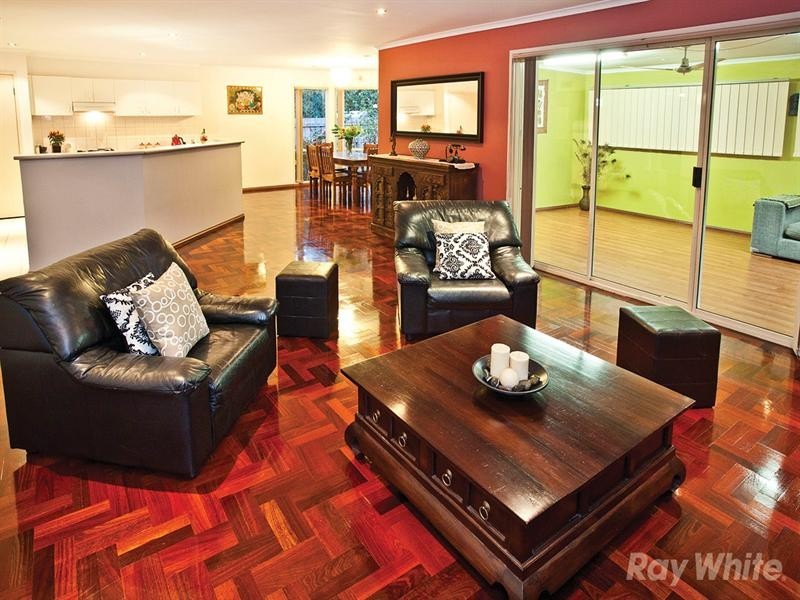 46 Jenola Parade, Wantirna South VIC 3152