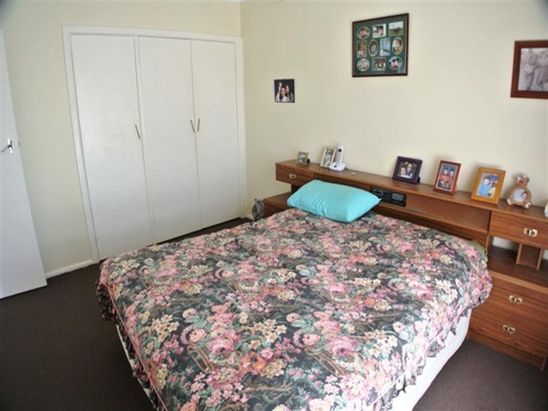 4 Hampstead Crescent, Glen Waverley VIC 3150