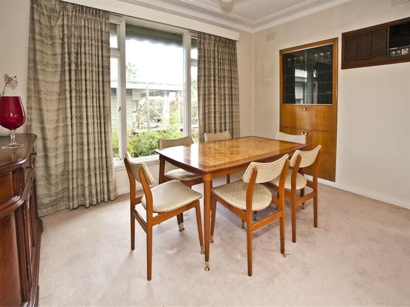 562 Waverley Road, Glen Waverley VIC 3150