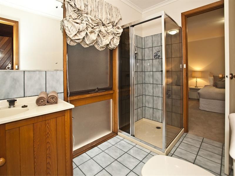 7 Dunbar Close, Wheelers Hill VIC 3150