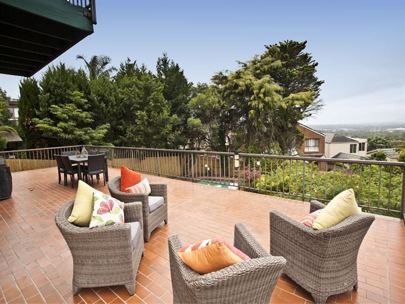 7 Dunbar Close, Wheelers Hill VIC 3150