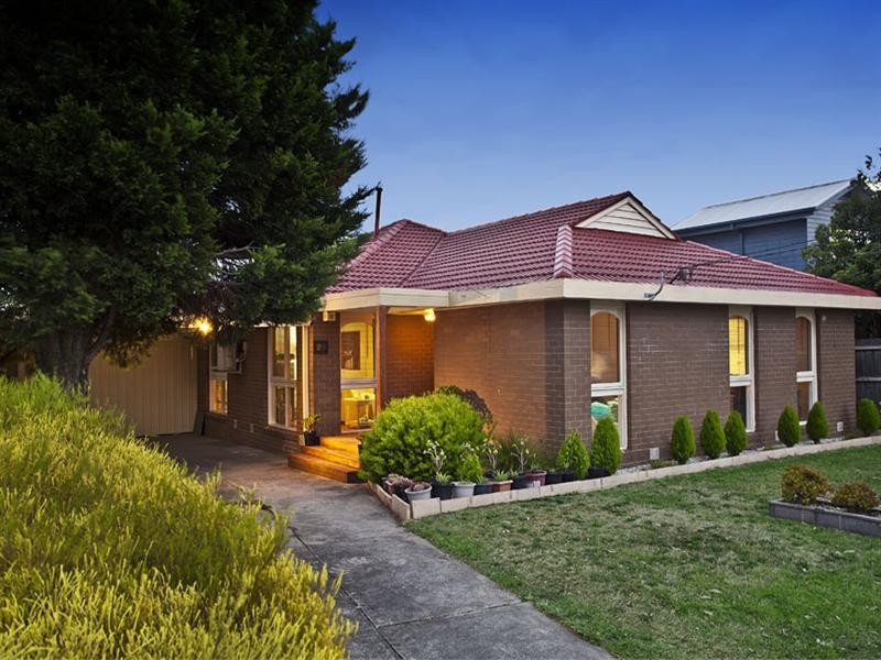 20 Whites Lane, Glen Waverley VIC 3150