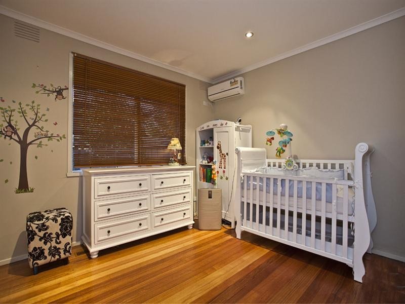 20 Whites Lane, Glen Waverley VIC 3150