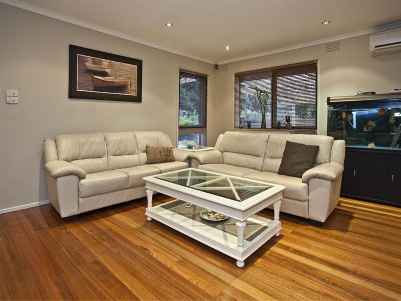 20 Whites Lane, Glen Waverley VIC 3150