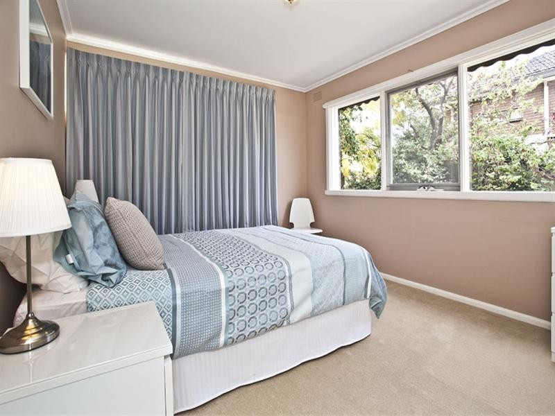 16 Southdown Avenue, Glen Waverley VIC 3150